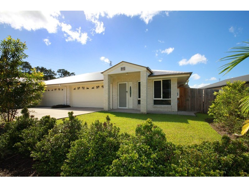 21 Vincent Drive, Nambour QLD 4560