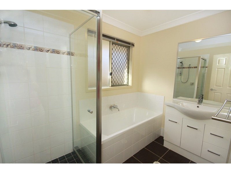 21 Vincent Drive, Nambour QLD 4560