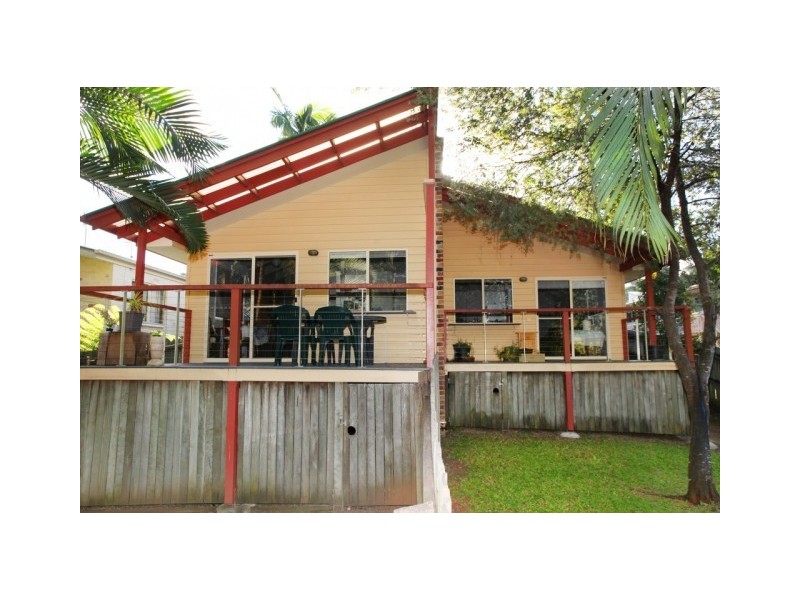 2/16 Webster Road, Nambour QLD 4560