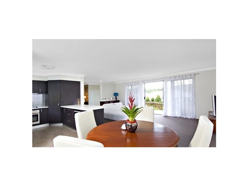 2/16 Bright Court, Burnside QLD 4560