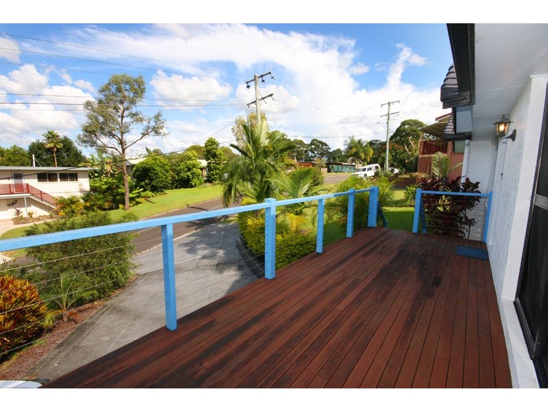 17 Pease Blossom St, Nambour QLD 4560