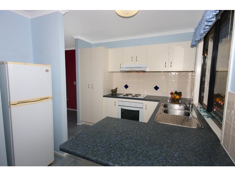 17 Pease Blossom St, Nambour QLD 4560