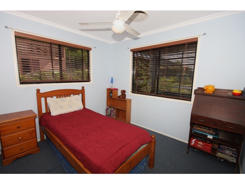 17 Pease Blossom St, Nambour QLD 4560