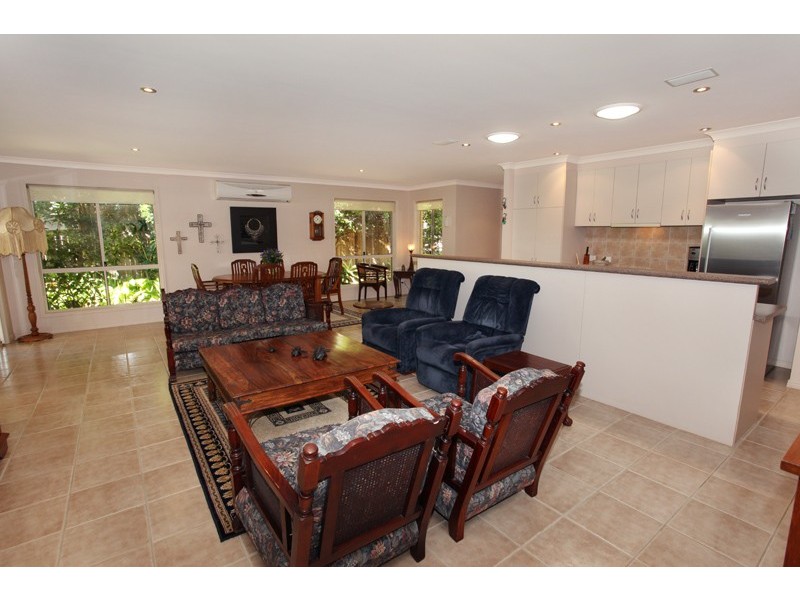 6 Red Ash Court, Palmwoods QLD 4555