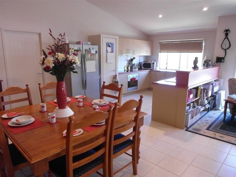 8 Rainbow Court, Woombye QLD 4559