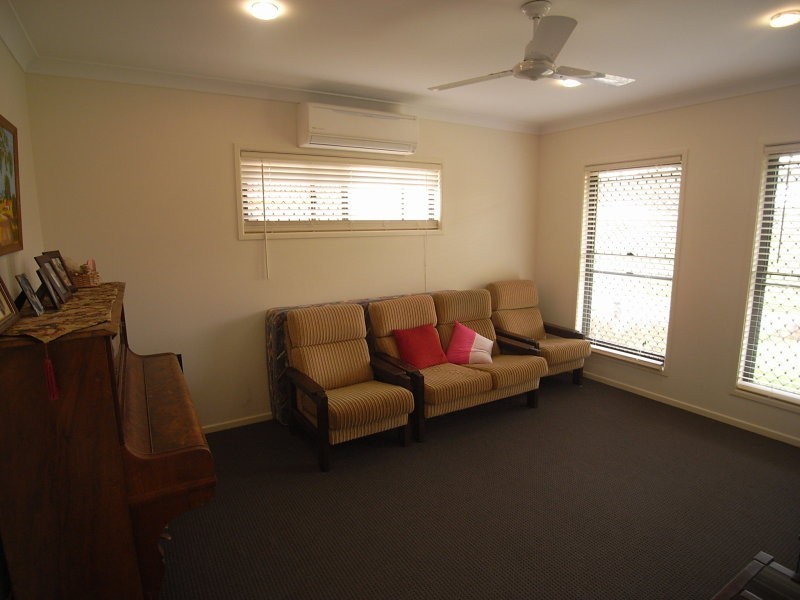 50 Petigrain Avenue, Palmwoods QLD 4555