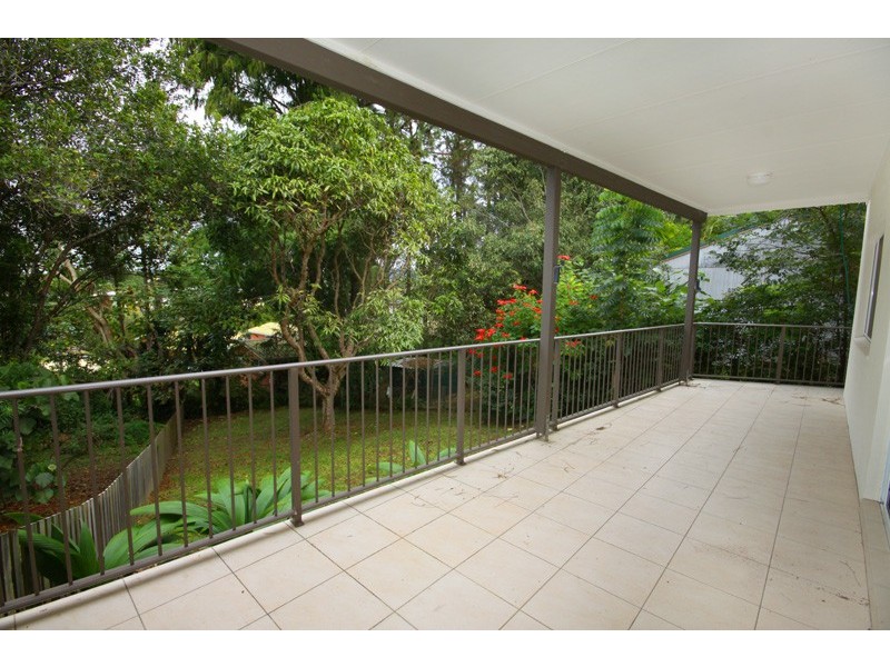 2/21 Hospital Rd, Nambour QLD 4560