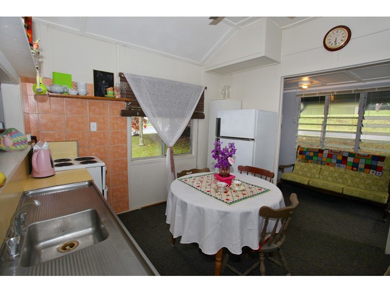 25 Wakefield St, Woombye QLD 4559