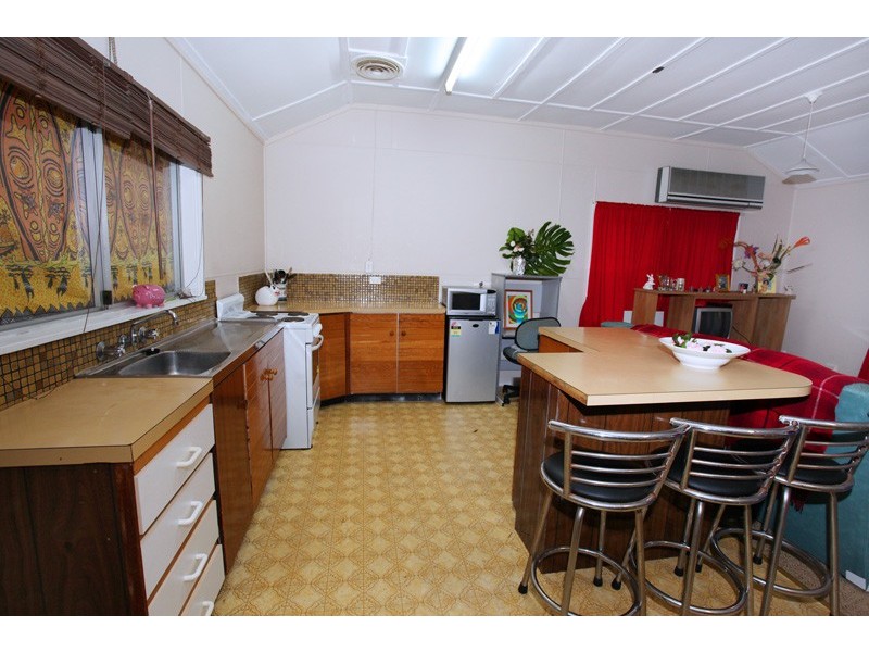 25 Wakefield St, Woombye QLD 4559