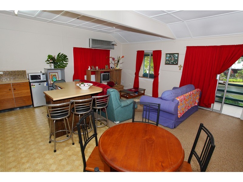 25 Wakefield St, Woombye QLD 4559