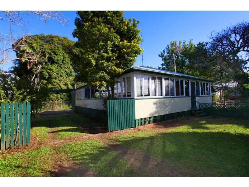 10 Shearer St, Nambour QLD 4560