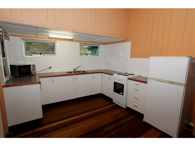 10 Shearer St, Nambour QLD 4560