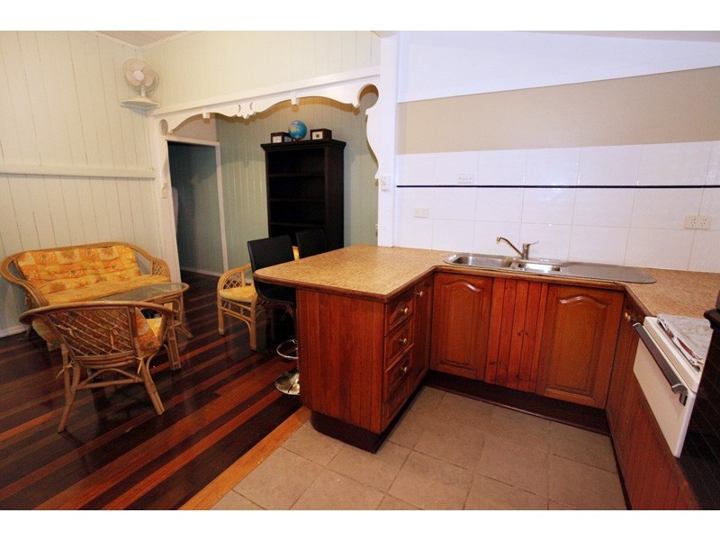 10 Shearer St, Nambour QLD 4560