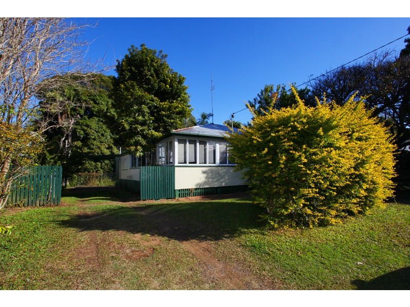 10 Shearer St, Nambour QLD 4560