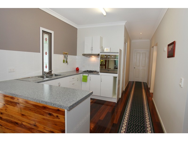 85 Perwillowen Rd, Burnside QLD 4560