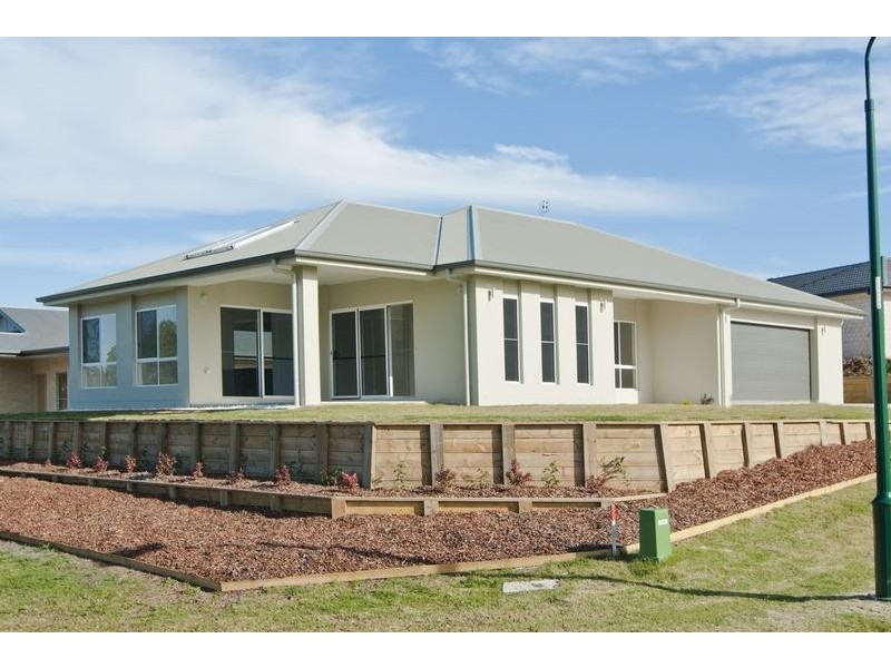 20 Grimes Terrace, Nambour QLD 4560