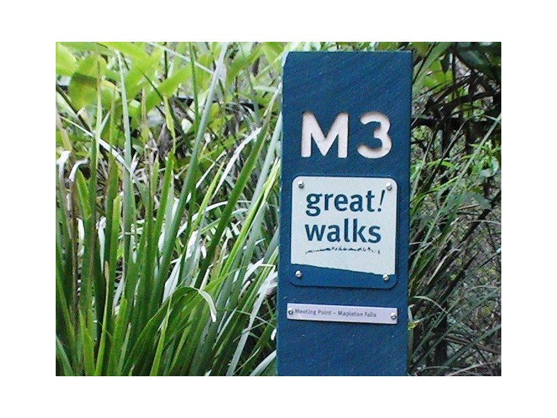 52 Mapleton Falls Rd, Mapleton QLD 4560