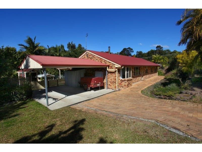 5 Vincent Drive, Nambour QLD 4560