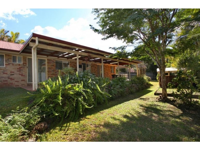 5 Vincent Drive, Nambour QLD 4560