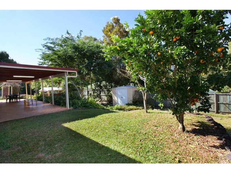 5 Vincent Drive, Nambour QLD 4560