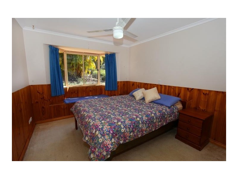 5 Vincent Drive, Nambour QLD 4560