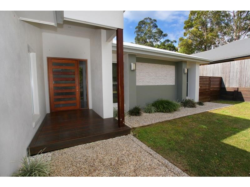 4 Paynters Pocket Ave, Palmwoods QLD 4555