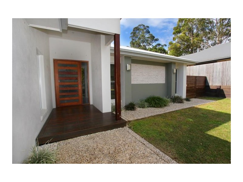 4 Paynters Pocket Ave, Palmwoods QLD 4555
