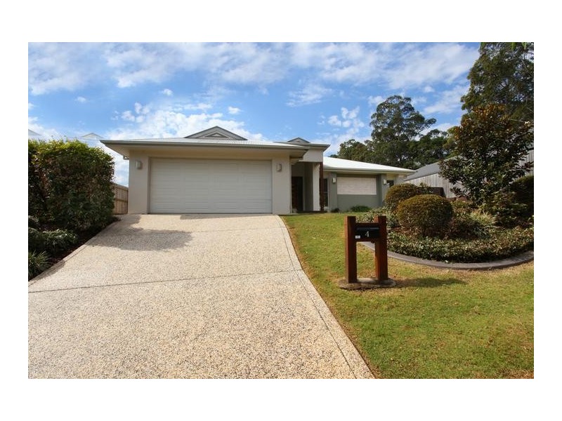 4 Paynters Pocket Ave, Palmwoods QLD 4555