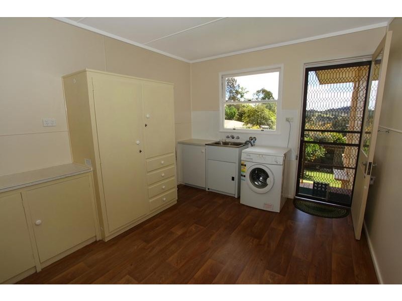 106 Nambour Mapleton Rd, Nambour QLD 4560