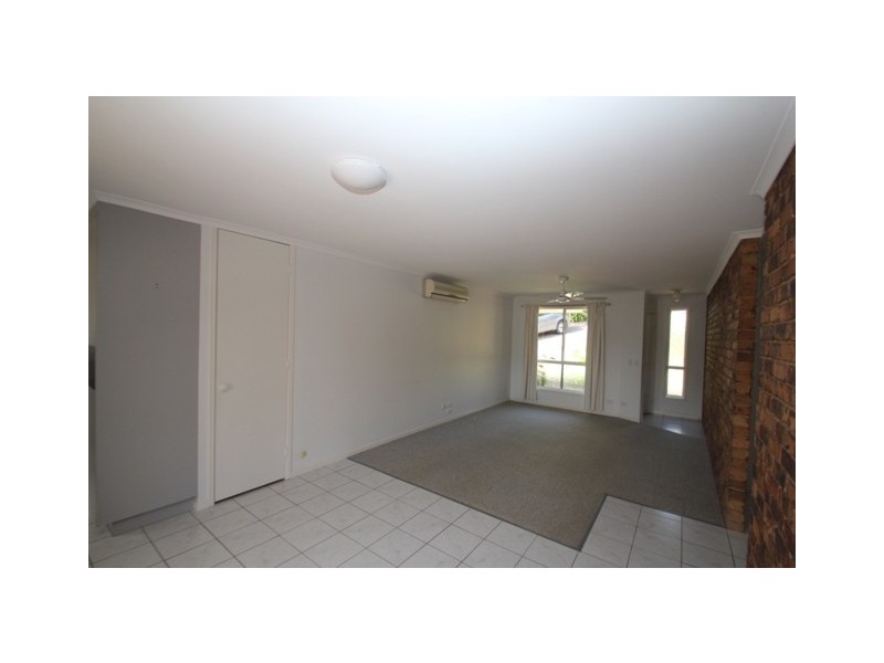 1/5 Glenbrook Drive, Nambour QLD 4560