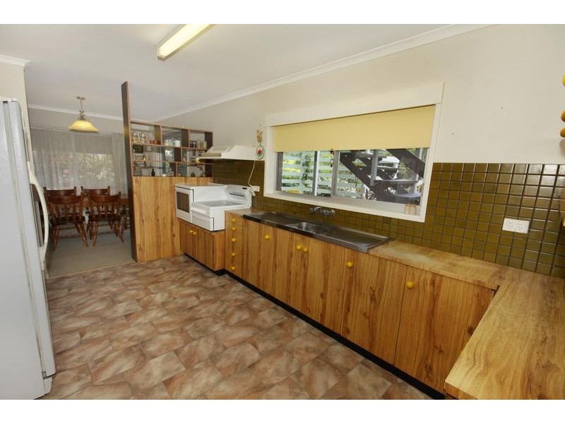 17 Norman Ave, Nambour QLD 4560