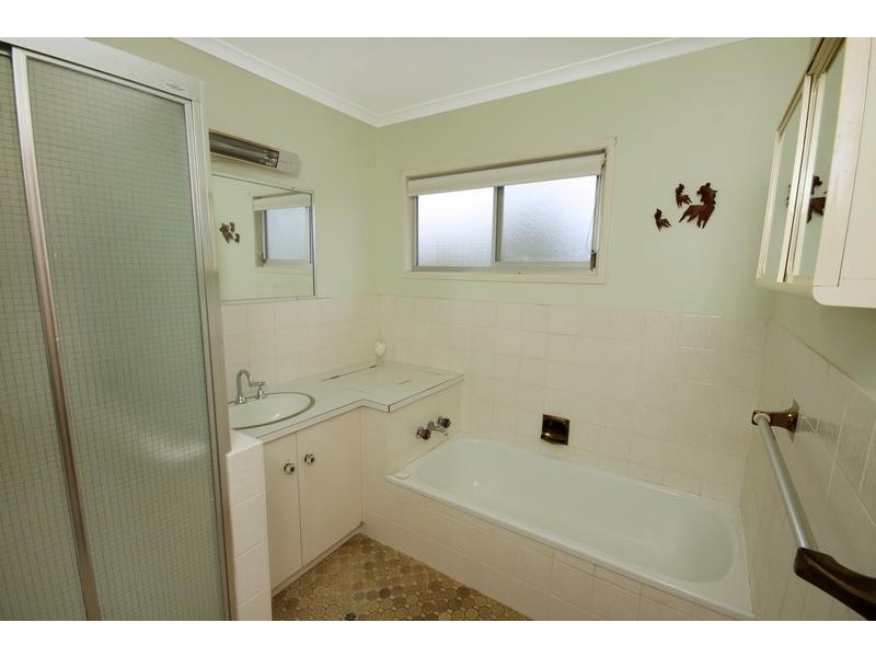 17 Norman Ave, Nambour QLD 4560