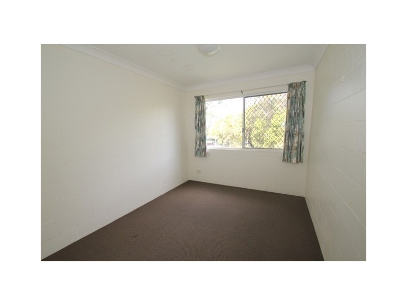 2/7 Bradley Street, Nambour QLD 4560