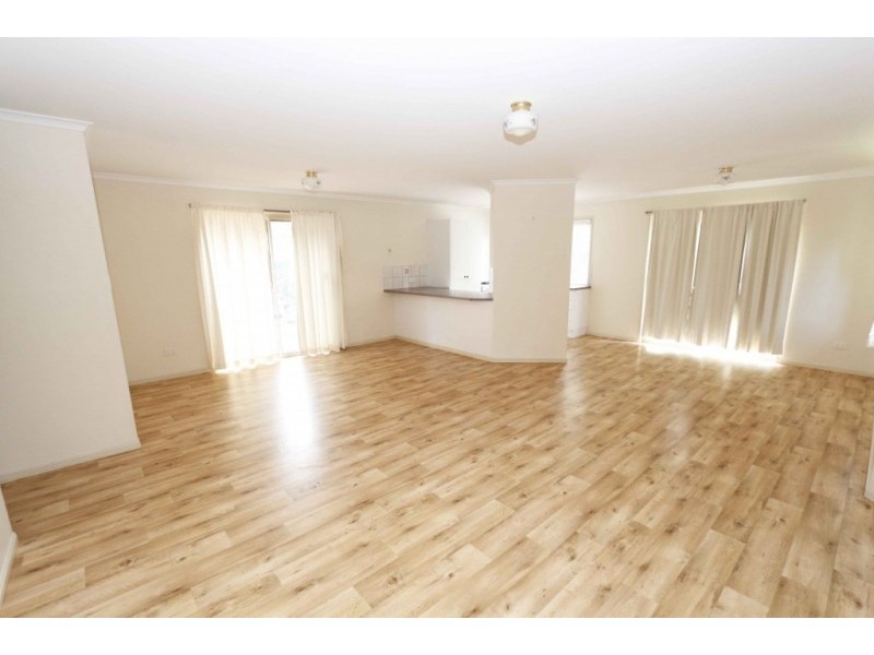 11 Westview Crescent, Nambour QLD 4560
