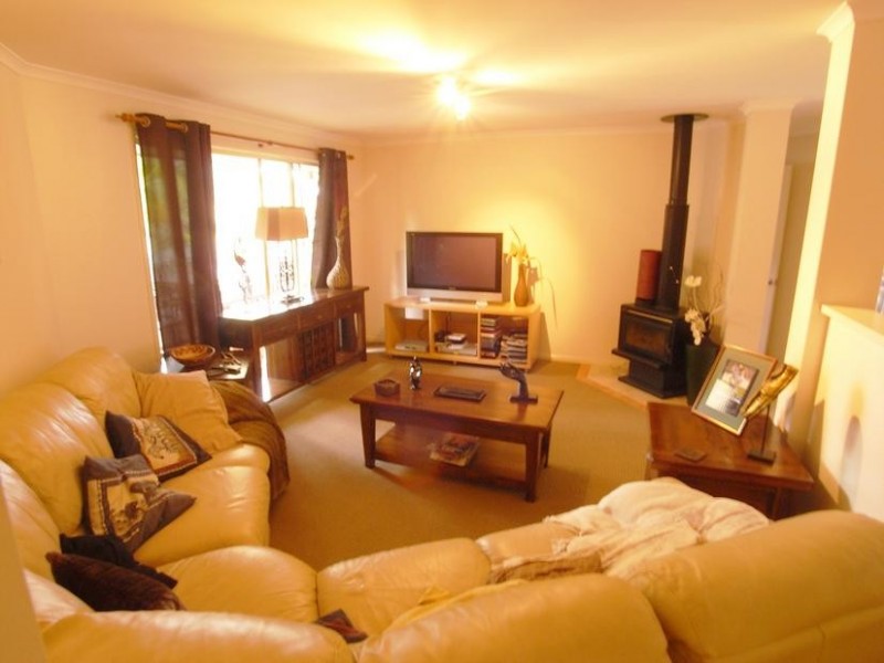 16 Wells Street, Palmwoods QLD 4555