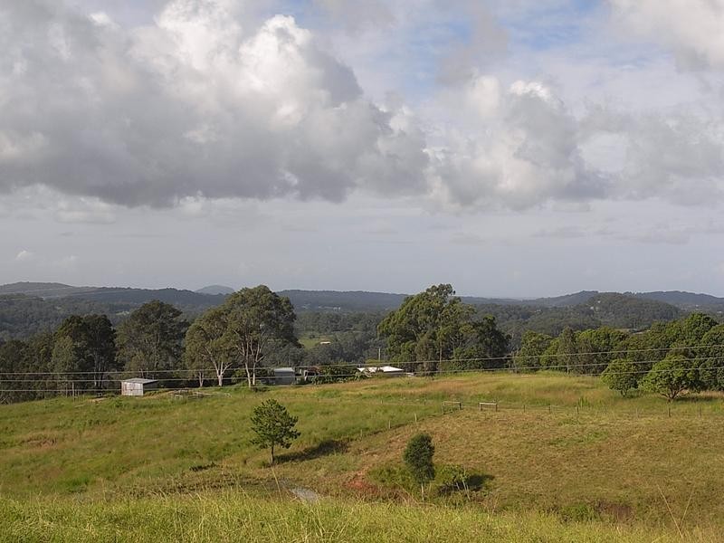 522 Hunchy Road, Hunchy QLD 4555