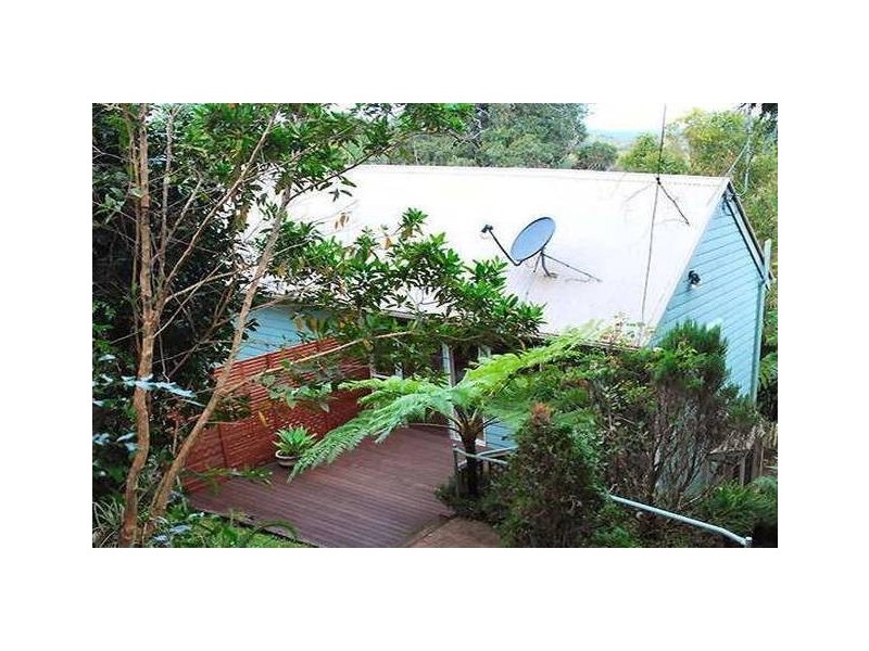 6 Maple Ave, Mapleton QLD 4560