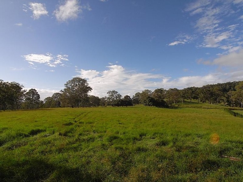 541 Hunchy Road, Hunchy QLD 4555