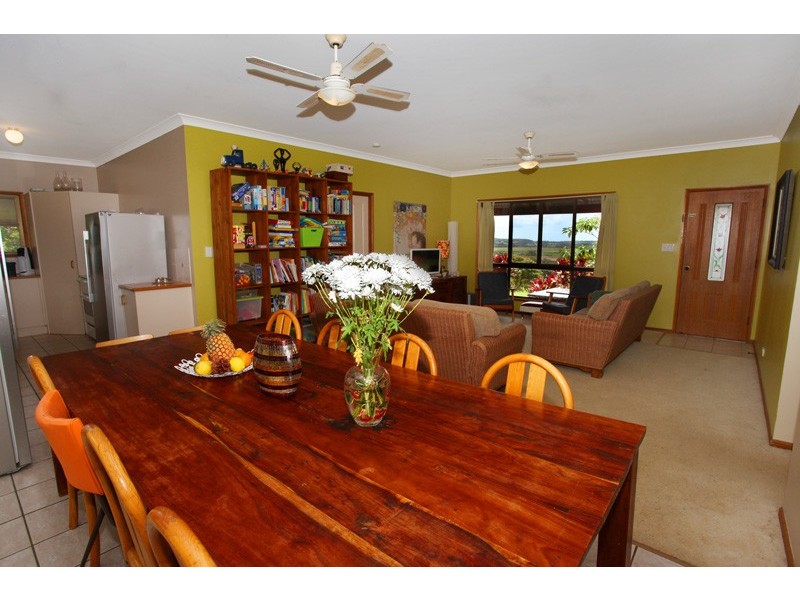 84 Thomson Valley Rd, Valdora QLD 4561