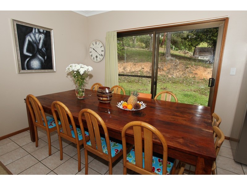 84 Thomson Valley Rd, Valdora QLD 4561