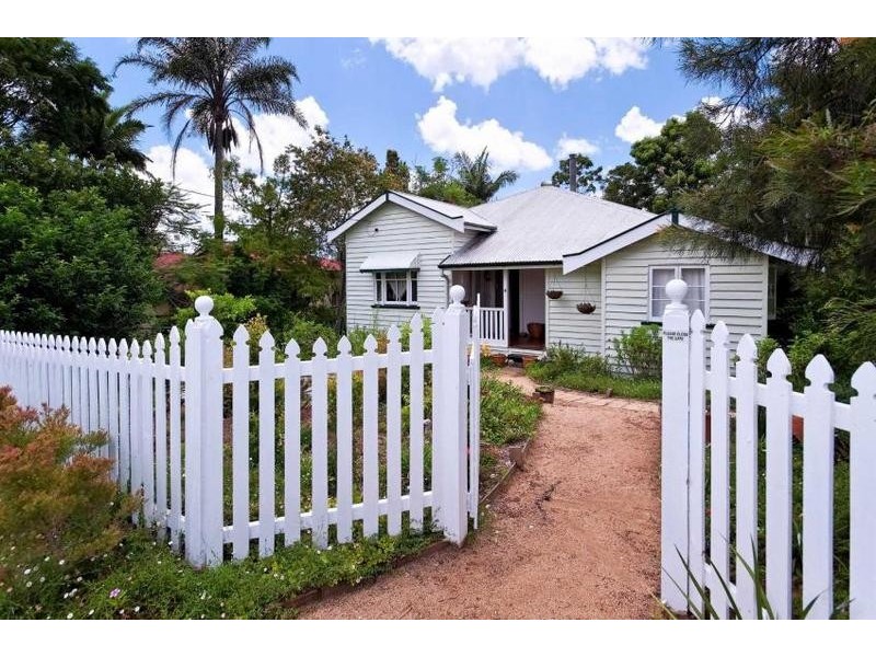 6 Mary Street, Palmwoods QLD 4555