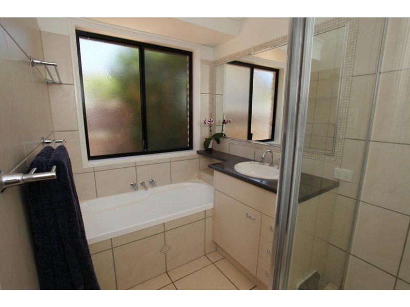 20 Petigrain Avenue, Palmwoods QLD 4555