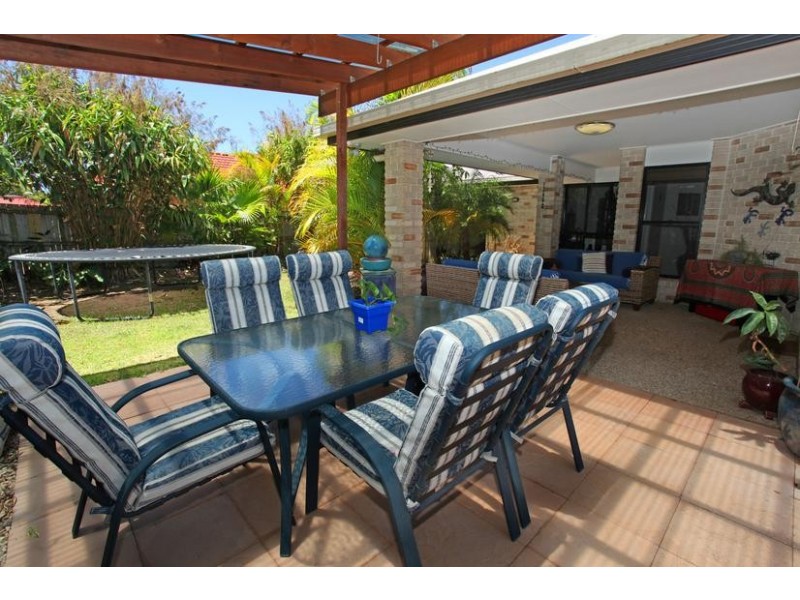 20 Petigrain Avenue, Palmwoods QLD 4555