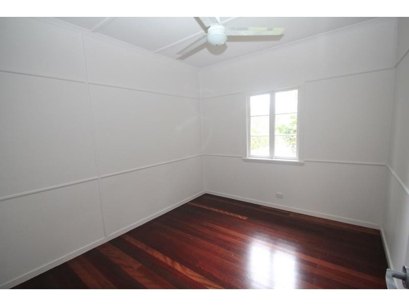 32 Oxleigh Crescent, Nambour QLD 4560