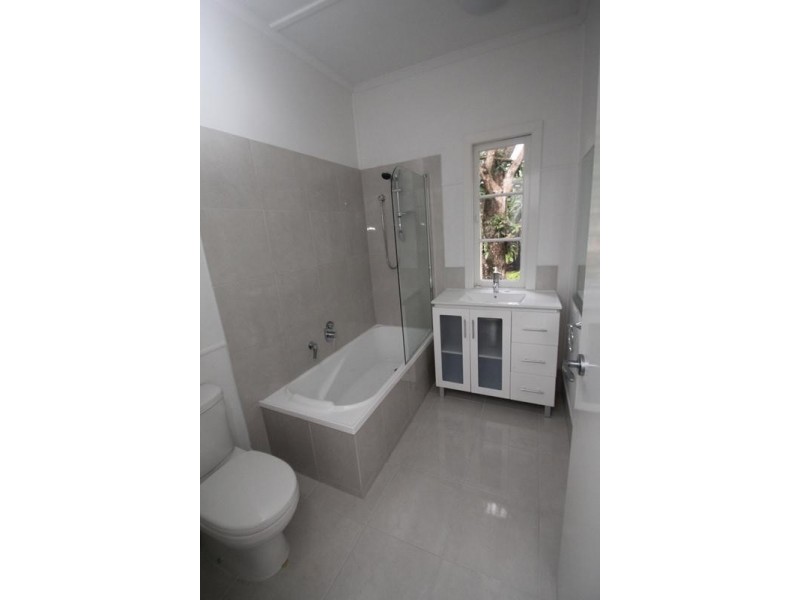 32 Oxleigh Crescent, Nambour QLD 4560