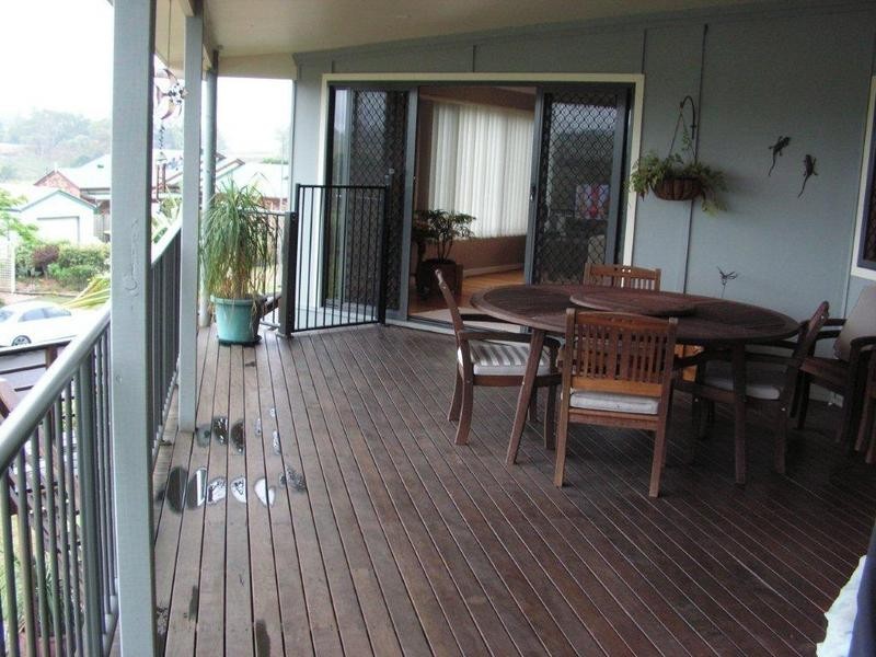 6 Yvonne Street, Nambour QLD 4560