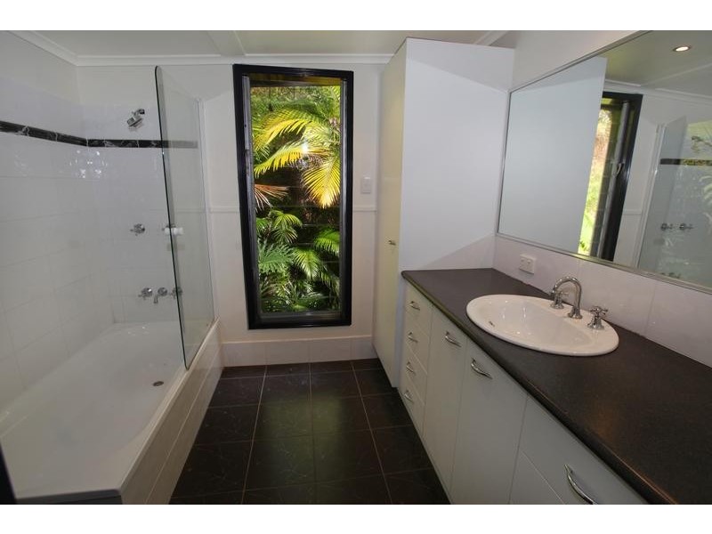 99 Olsens Rd, Ilkley QLD 4554