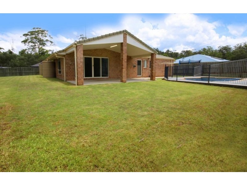 5 Pollys Place, Nambour QLD 4560
