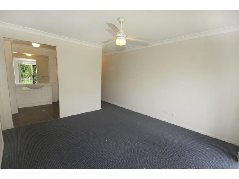 5 Pollys Place, Nambour QLD 4560