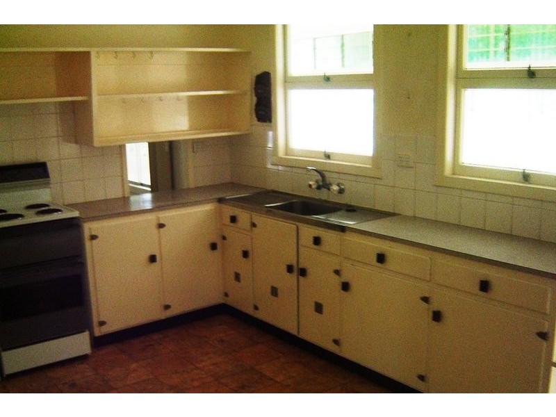 31 Netherton St, Nambour QLD 4560